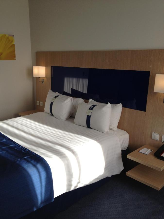 Holiday Inn Express Rotherham - North By Ihg Bagian luar foto