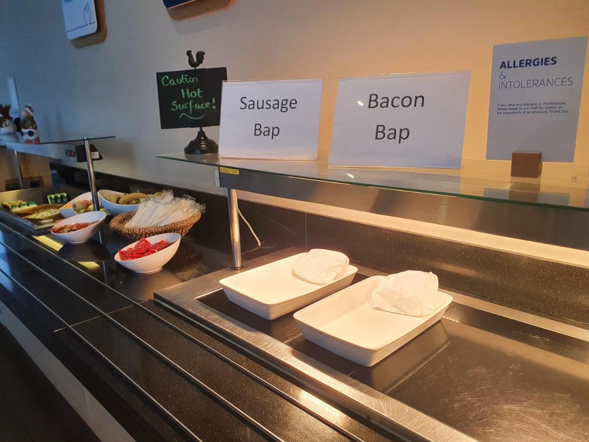 Holiday Inn Express Rotherham - North By Ihg Bagian luar foto