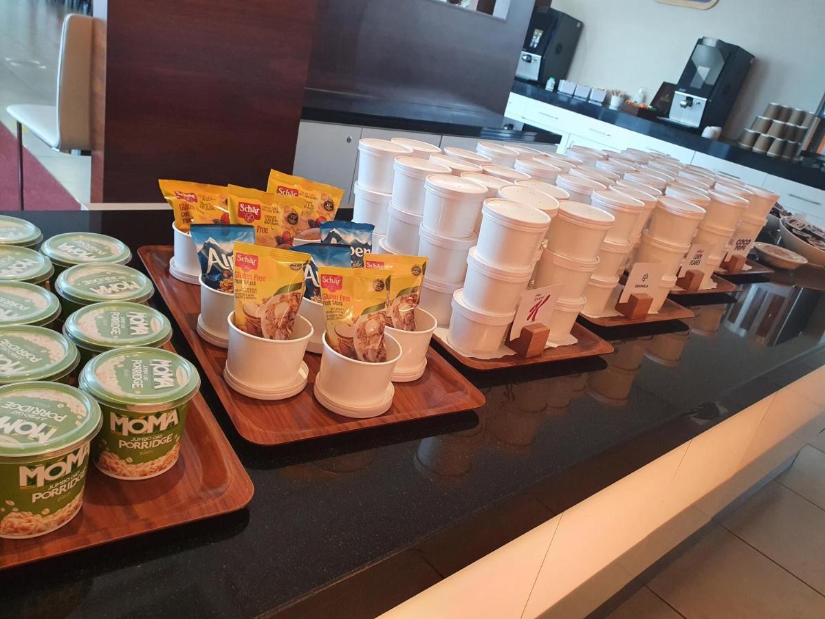 Holiday Inn Express Rotherham - North By Ihg Bagian luar foto