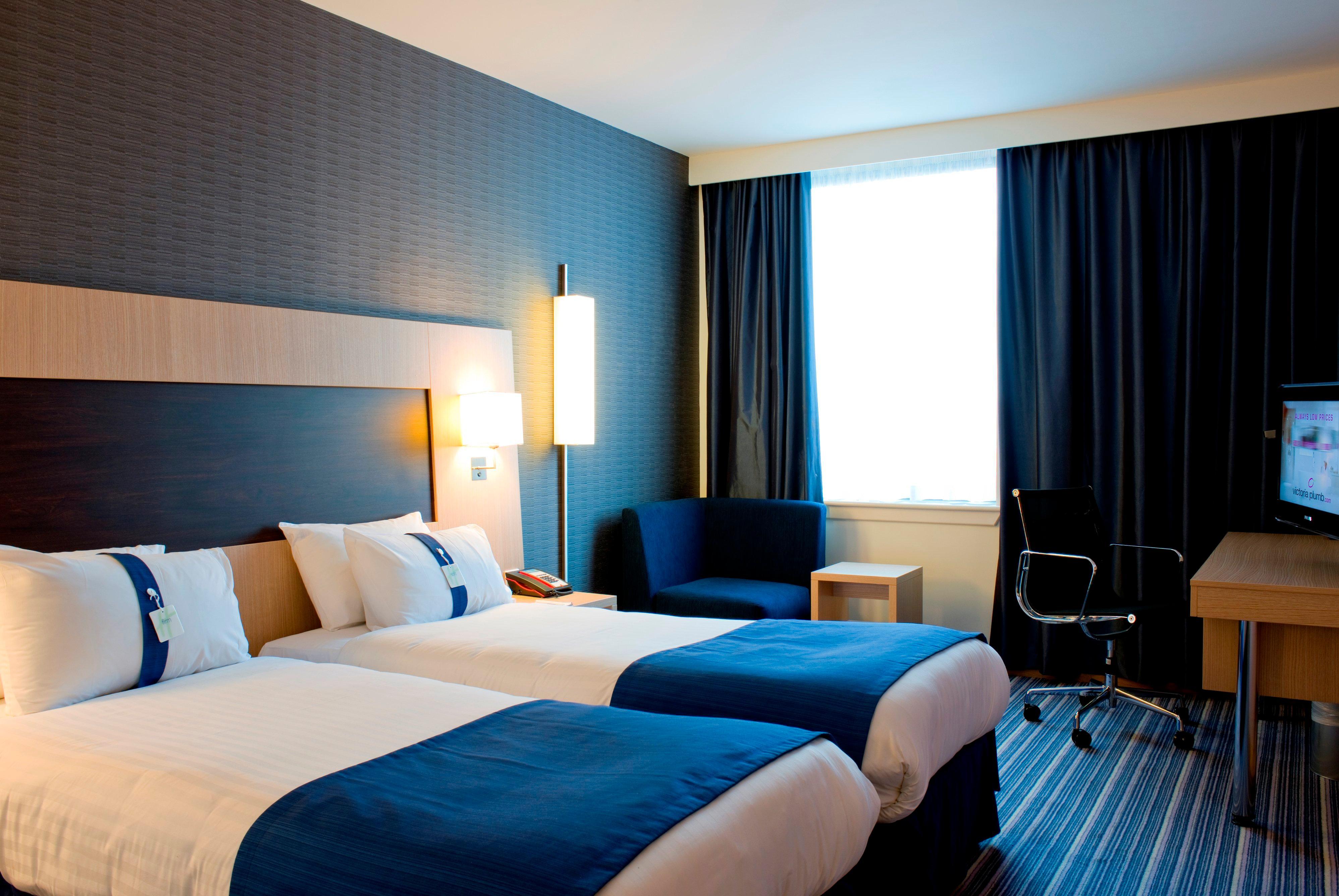 Holiday Inn Express Rotherham - North By Ihg Bagian luar foto