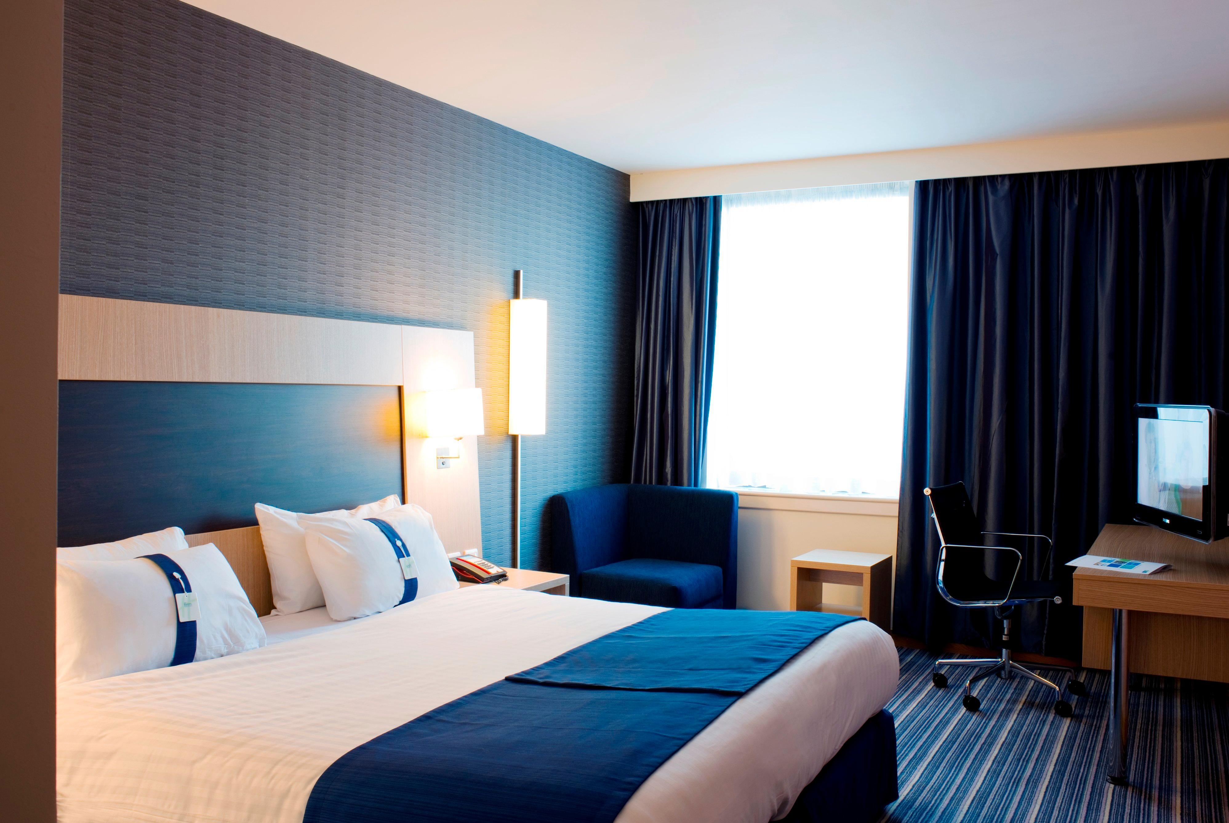 Holiday Inn Express Rotherham - North By Ihg Bagian luar foto