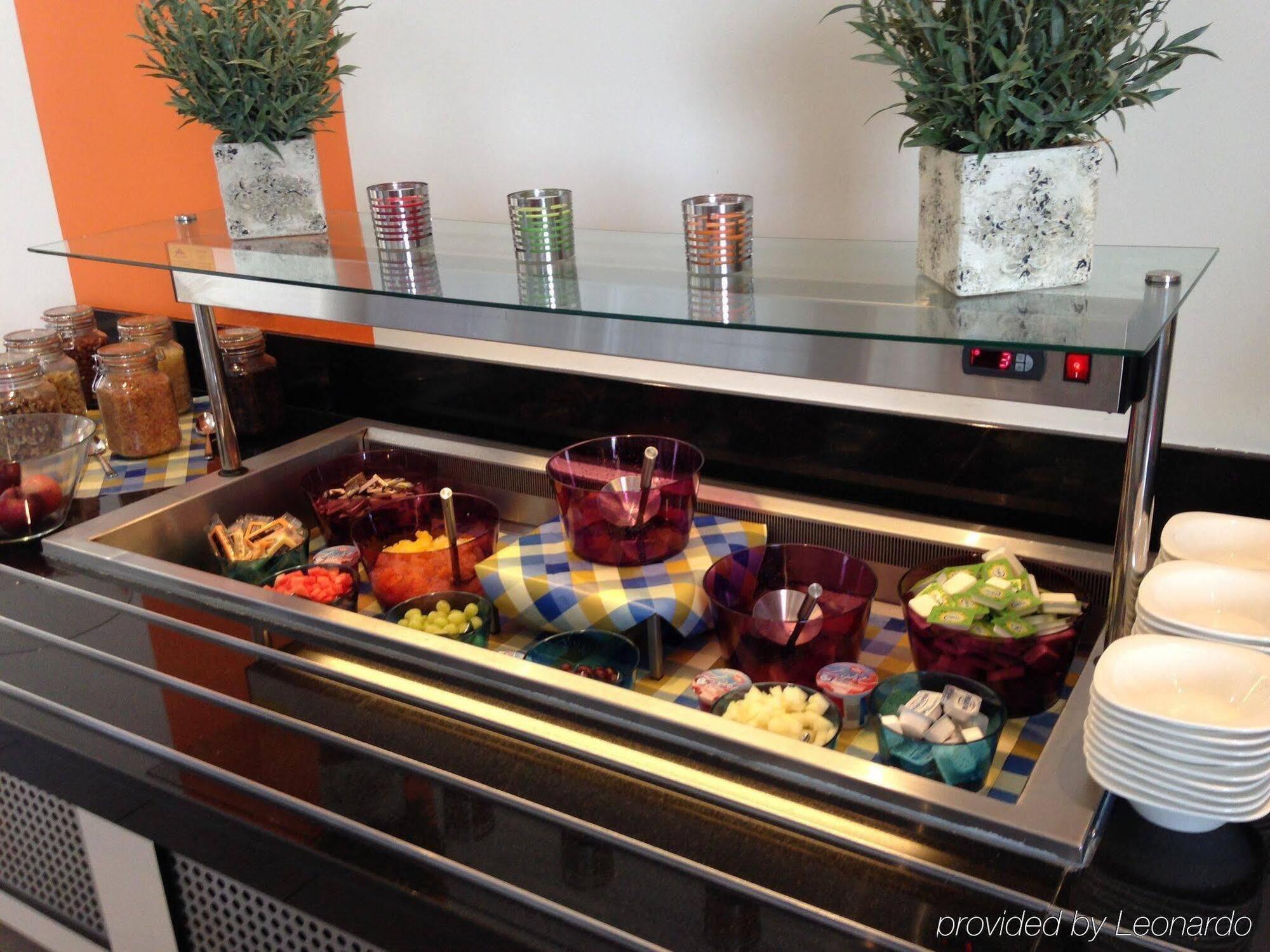 Holiday Inn Express Rotherham - North By Ihg Bagian luar foto